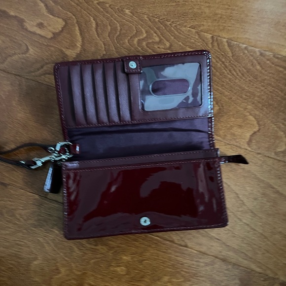 Coach Patent Red Leather Water/Wristlet - Picture 2 of 7